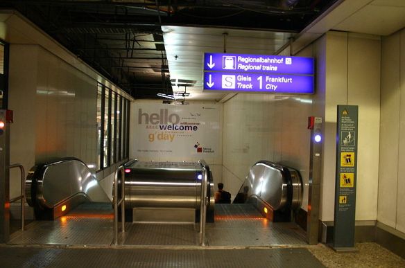 Frankfurt escalators Andrew Lih